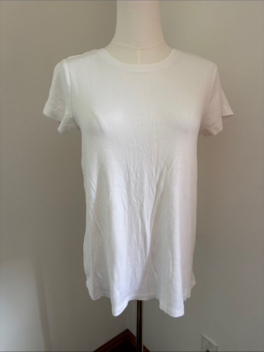 Oh Baby by Motherhood White Short Sleeve Crew Tee